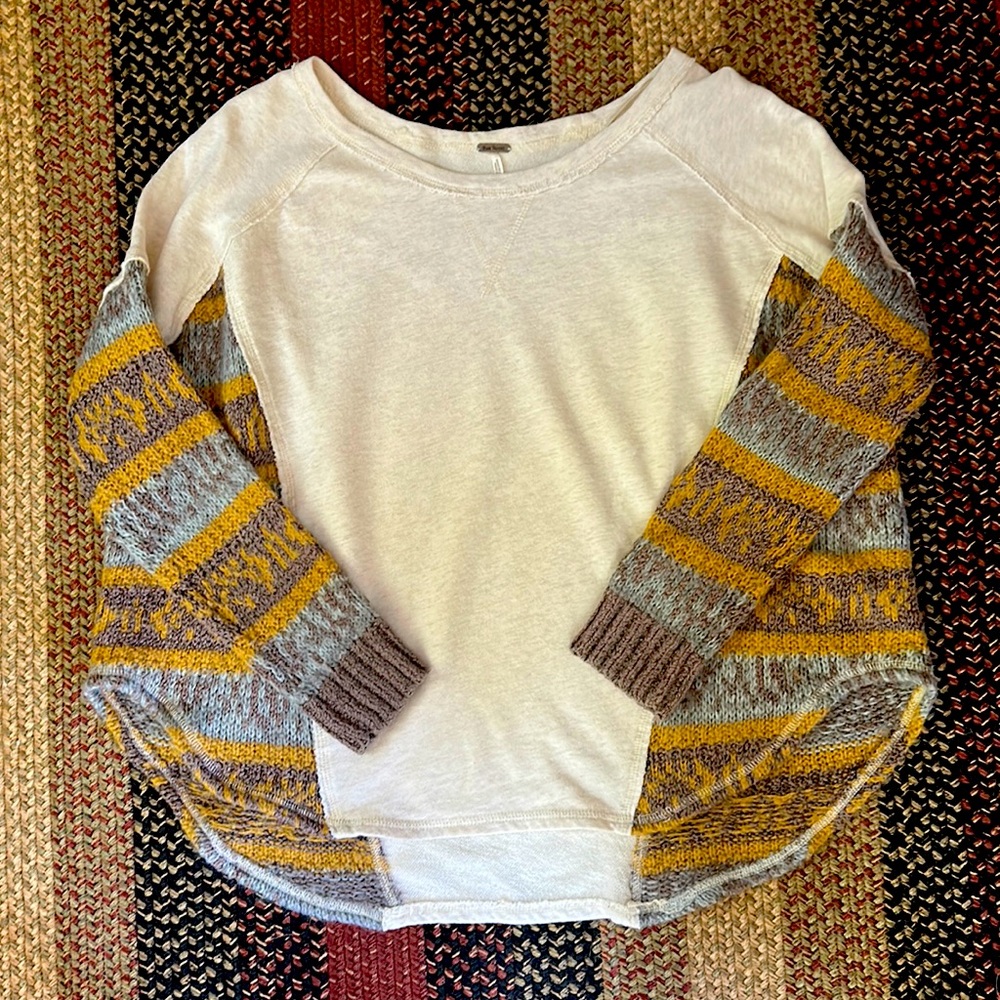 Free People Sweater Size XS